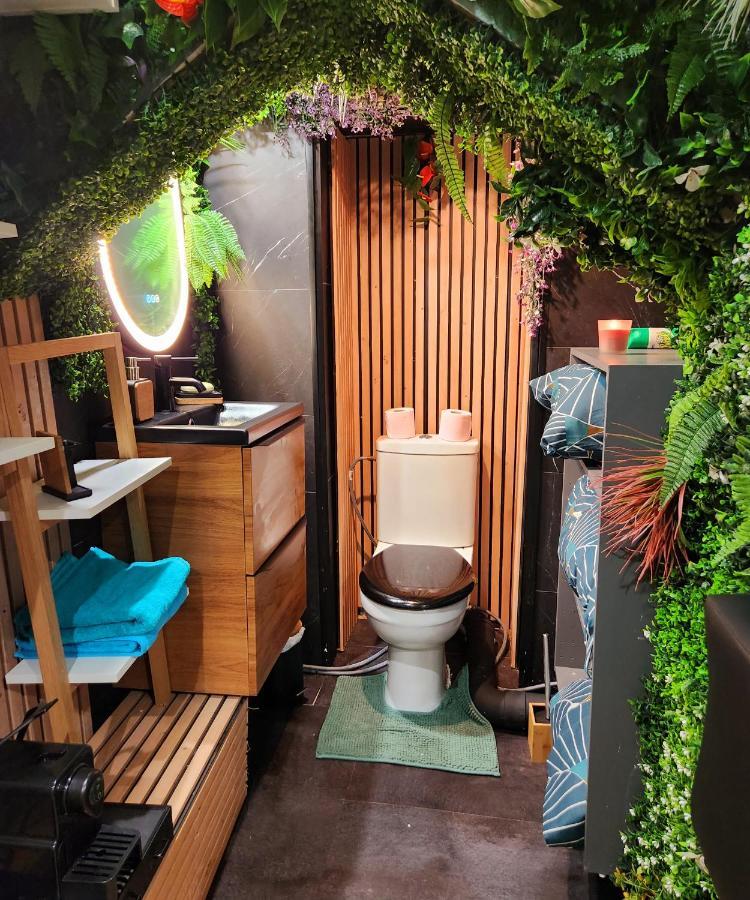 Jungle House Avec Jacuzzi A 10 Min De Disneyland -Taille Chambre- Conde-Sainte-Libiaire Exteriör bild